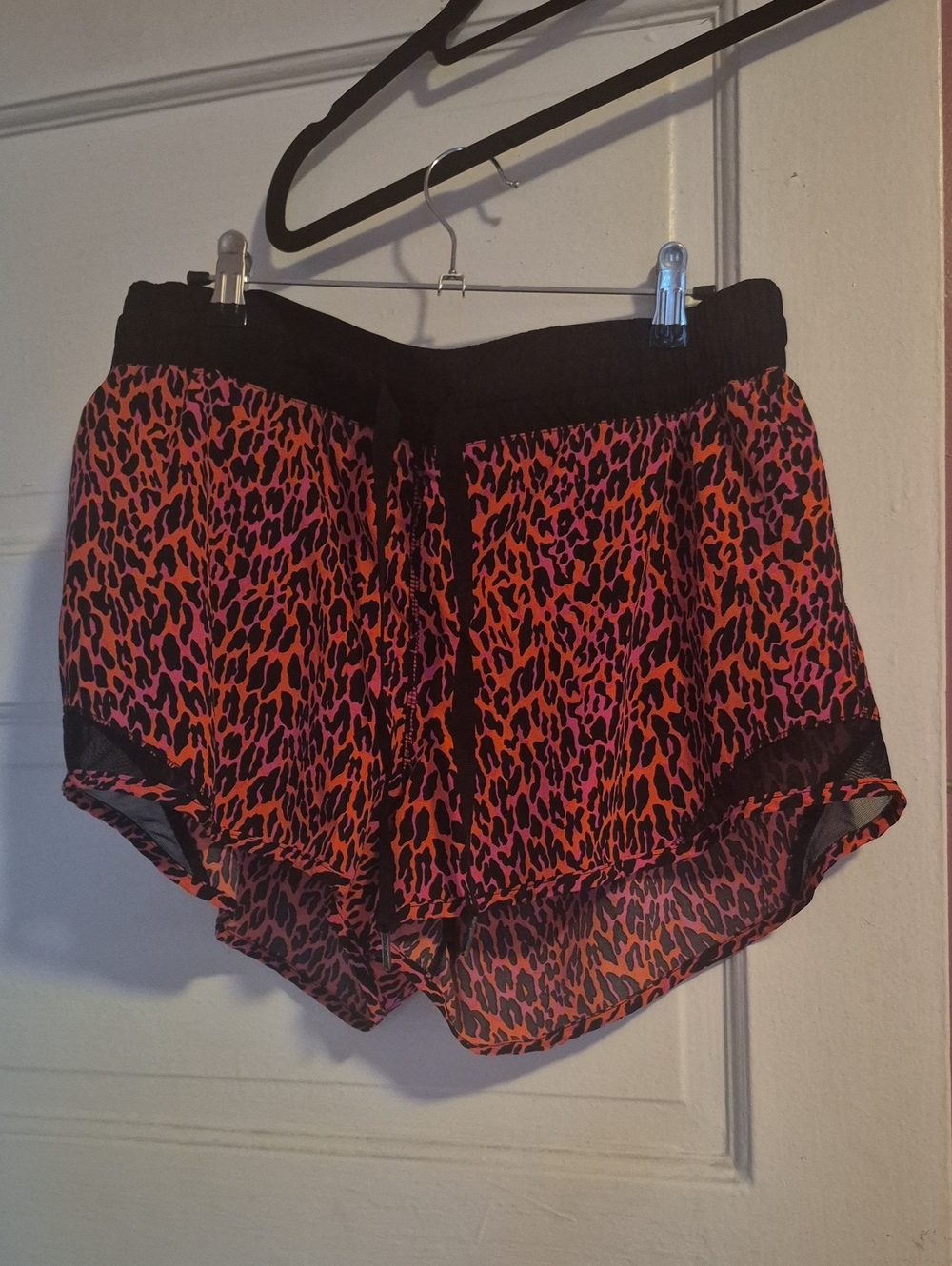 Women’s Pink & Black Printed Athletic Shorts